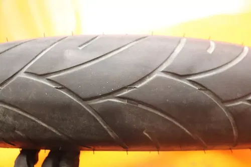 01-07 SUZUKI HAYABUSA OEM FRONT WHEEL RIM W TIRE