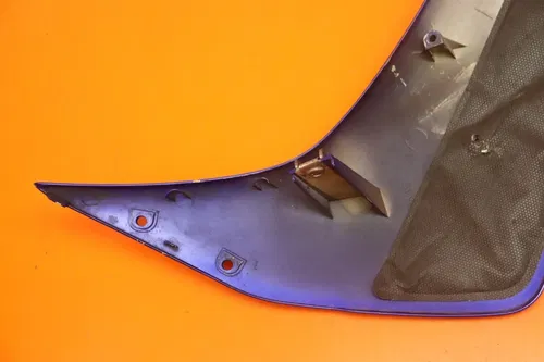 2004-2006 YAMAHA YZF R1 OEM RIGHT MID UPPER SIDE FAIRING COWL PLASTIC