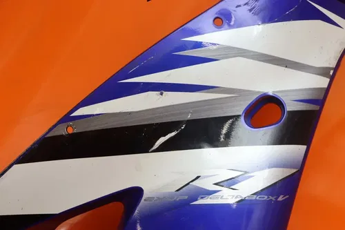 2004-2006 YAMAHA YZF R1 OEM RIGHT MID UPPER SIDE FAIRING COWL PLASTIC