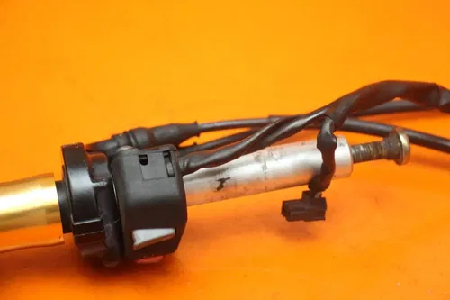 02-05 KAWASAKI NINJA ZX12R OEM RIGHT CLIP ON HANDLEBAR W SWITCHES