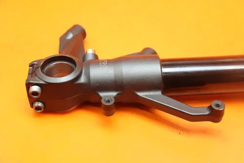 08-10 KAWASAKI NINJA ZX10R KYB RIGHT FRONT FORK SHOCK SUSPENSION BENT