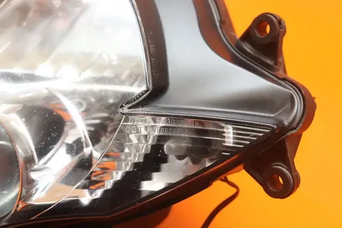 2006-2007 SUZUKI GSXR 600 750 OEM FRONT HEADLIGHT HEAD LIGHT LAMP *NO CRACKS*