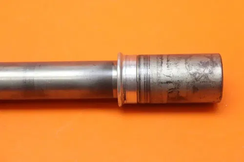 2009-2011 SUZUKI GSXR 1000 OEM STRAIGHT FRONT WHEEL RIM AXLE PIVOT BOLT