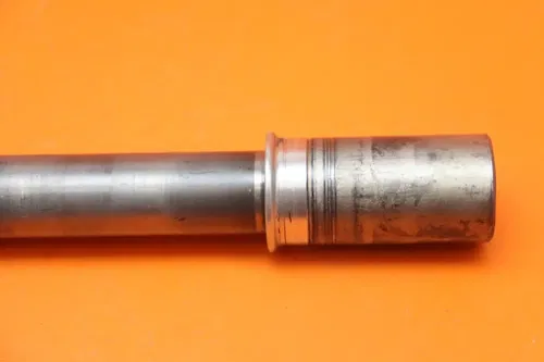 2009-2011 SUZUKI GSXR 1000 OEM STRAIGHT FRONT WHEEL RIM AXLE PIVOT BOLT