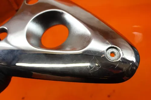 06-10 KAWASAKI VULCAN 2000 VN2000 OEM GAS TANK SPEEDO GAUGE COVER TRIM 14091-053