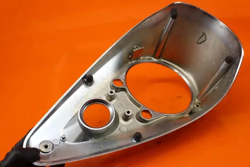 06-10 KAWASAKI VULCAN 2000 VN2000 OEM GAS TANK SPEEDO GAUGE COVER TRIM 14091-053