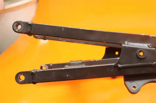 2004-2005 KAWASAKI NINJA ZX10R OEM STRAIGHT REAR SUBFRAME BACK SUB FRAME