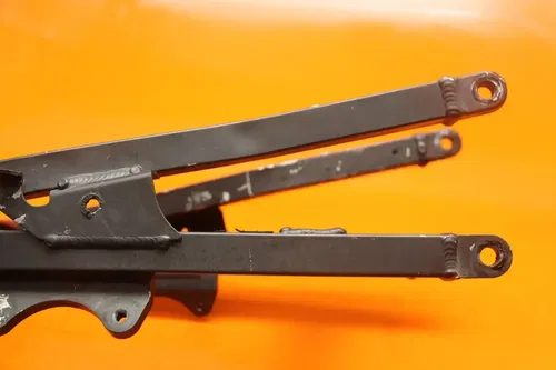 2004-2005 KAWASAKI NINJA ZX10R OEM STRAIGHT REAR SUBFRAME BACK SUB FRAME
