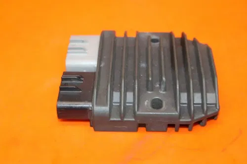 02-03 YAMAHA YZF R1 OEM RECTIFIER VOLTAGE REGULATOR