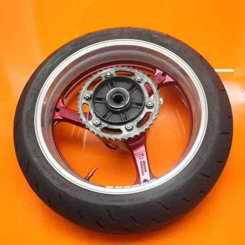 2004-2007 HONDA CBR 1000RR OEM STRAIGHT REAR WHEEL BACK RIM W TIRE