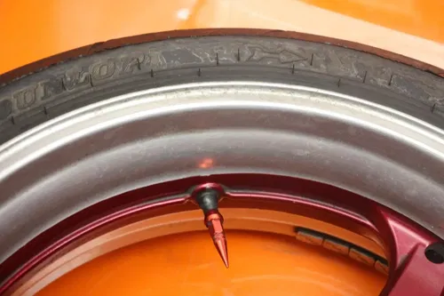 2004-2007 HONDA CBR 1000RR OEM STRAIGHT REAR WHEEL BACK RIM W TIRE