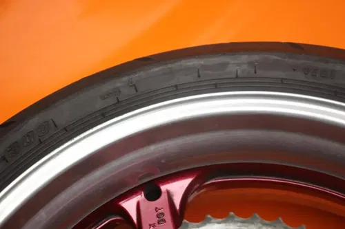 2004-2007 HONDA CBR 1000RR OEM STRAIGHT REAR WHEEL BACK RIM W TIRE