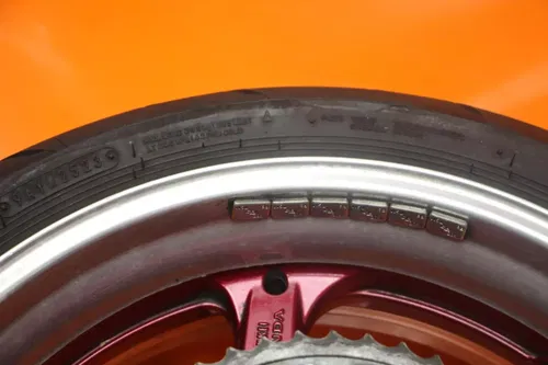 2004-2007 HONDA CBR 1000RR OEM STRAIGHT REAR WHEEL BACK RIM W TIRE