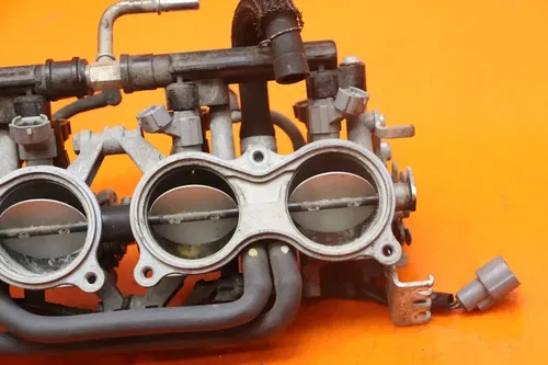 2017 SUZUKI GSXR750 OEM MAIN FUEL INJECTORS / THROTTLE BODIES
