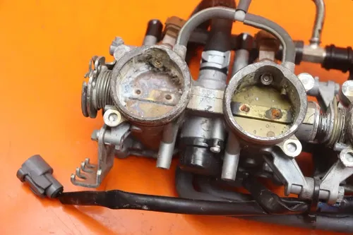 2017 SUZUKI GSXR750 OEM MAIN FUEL INJECTORS / THROTTLE BODIES