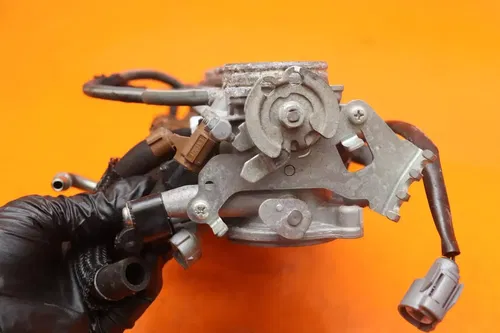 2017 SUZUKI GSXR750 OEM MAIN FUEL INJECTORS / THROTTLE BODIES