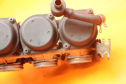 06-09 YAMAHA YZF R6S 03-05 R6 OEM MAIN FUEL INJECTORS / THROTTLE BODIES