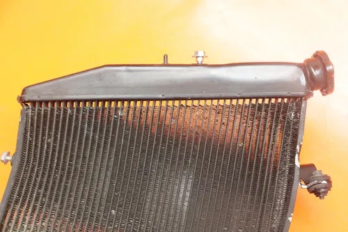 2009-2011 SUZUKI GSXR 1000 OEM ENGINE RADIATOR MOTOR COOLER COOLING RADIATER