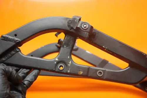 02-05 KAWASAKI NINJA ZX12R OEM STRAIGHT REAR SUBFRAME BACK SUB FRAME