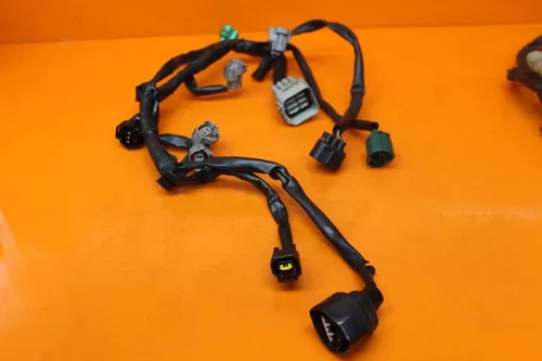 04-06 YAMAHA YZF R1 OEM INJECTOR WIRING HARNESS AND SUB WIRE LOOM 5VY-82386-00-0