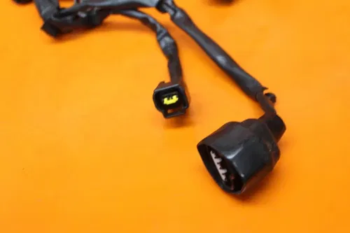 04-06 YAMAHA YZF R1 OEM INJECTOR WIRING HARNESS AND SUB WIRE LOOM 5VY-82386-00-0