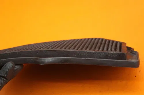 2001-2004 SUZUKI GSXR 1000 AIRBOX AIR INTAKE FILTER 13780-35F00