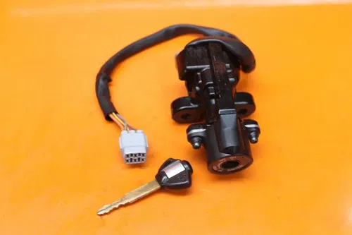 06-24 2019 SUZUKI GSXR 600 750 OEM IGNITION WITH KEY
