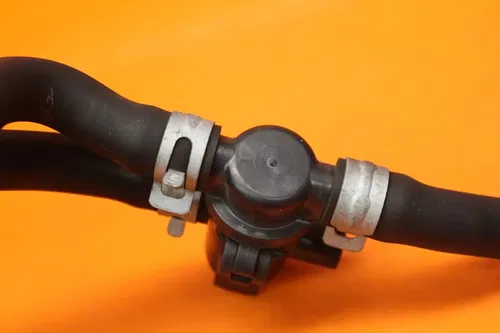 08-24 2008 SUZUKI HAYABUSA OEM AIR VALVE SOLENOID TOP ENGINE SWITCH SENSOR