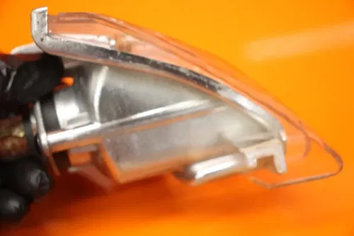 2005 2006 SUZUKI GSXR 1000 OEM LEFT REAR TURN SIGNAL LIGHT INDICATOR