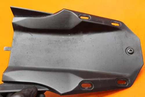 22-23 YAMAHA YZF R7 OEM PLASTIC REAR BACK TAIL UNDERTAIL FAIRING COWL FENDER