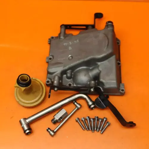 16 KAWASAKI NINJA 650 OEM ENGINE MOTOR BOTTOM OIL PAN SUMP COVER