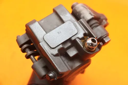 06-14 YAMAHA YZF R1 REAR BACK BRAKE CALIPER W MOUNT BRACKET