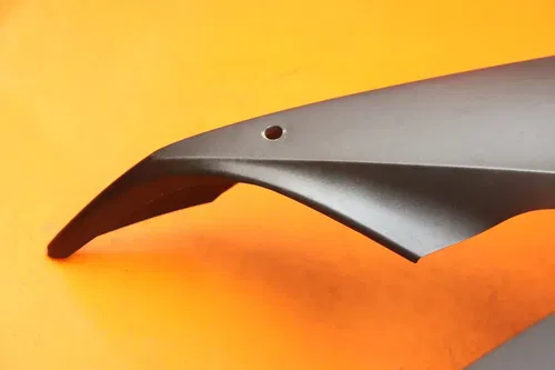 2005-2006 YAMAHA YZF R1 OEM RIGHT MID UPPER SIDE FAIRING COWL PLASTIC