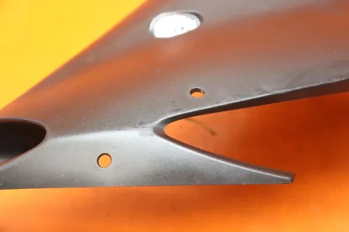 2005-2006 YAMAHA YZF R1 OEM RIGHT MID UPPER SIDE FAIRING COWL PLASTIC