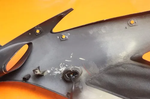 2005-2006 YAMAHA YZF R1 OEM RIGHT MID UPPER SIDE FAIRING COWL PLASTIC