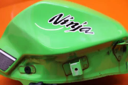 2013-2017 KAWASAKI NINJA EX300 GREEN OEM GAS TANK FUEL CELL PETROL RESERVOIR