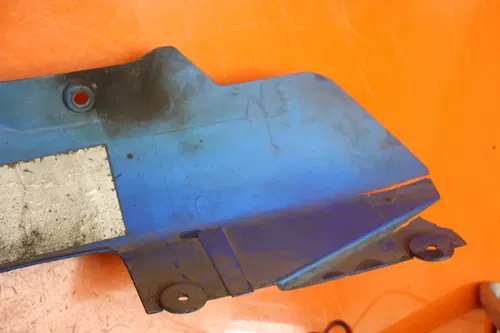 2001 2002 SUZUKI GSXR 1000 OEM RIGHT LOWER MID UPPER SIDE FAIRING COWL