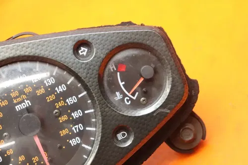 2001-2007 SUZUKI HAYABUSA OEM SPEEDO TACH GAUGES DISPLAY  SPEEDOMETER TACHOMETER
