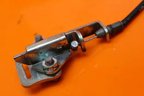 19-23 KAWASAKI Z400 OEM FRONT DRIVER SEAT LATCH LOCK ASSEMBLY