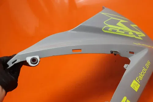 07-08 SUZUKI GSXR 1000 ZXMT RIGHT FRONT UPPER MID SIDE FAIRING COWL PLASTIC