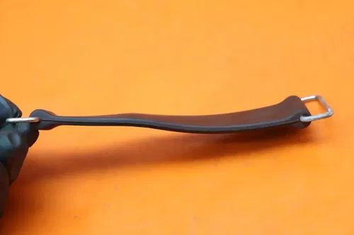 2018 08-25 HONDA CBR1000RR OEM BATTERY HOLD DOWN CLAMP STRAP