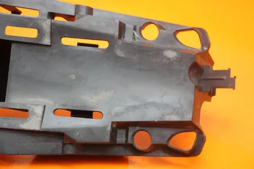 2006 2007 SUZUKI GSXR 600 750 OEM REAR BACK TAIL UNDERTAIL BATTERY TRAY PLASTIC