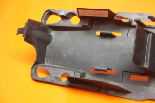 2006 2007 SUZUKI GSXR 600 750 OEM REAR BACK TAIL UNDERTAIL BATTERY TRAY PLASTIC