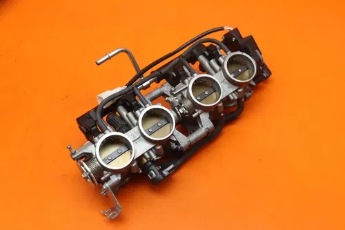 12-14 2013 SUZUKI GSXR 1000 OEM MAIN FUEL INJECTORS / THROTTLE BODIES NICE!