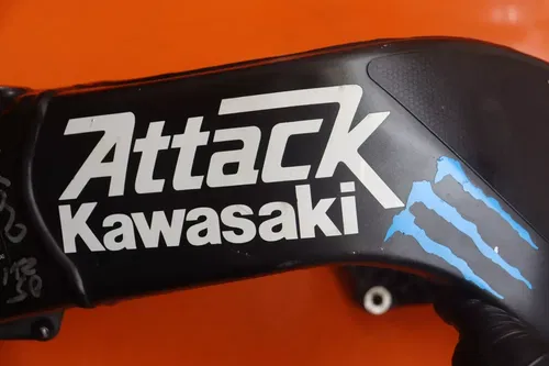 04-05 KAWASAKI NINJA ZX10R OEM STRAIGHT FRAME CHASSIS C