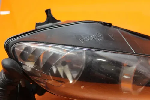 04 05 06 YAMAHA YZF R1 OEM FRONT RIGHT HEADLIGHT HEAD LIGHT LAMP