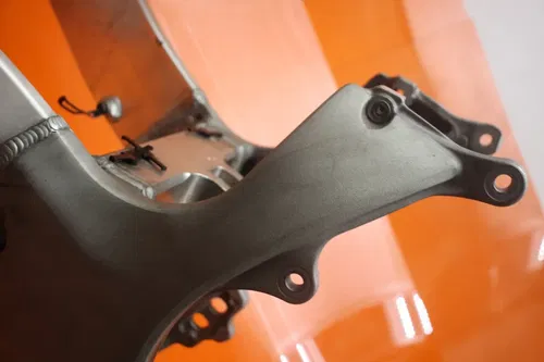 99-03 SUZUKI GSXR1300R BUSA STRAIGHT FRAME CHASSIS C 41100-24F12-291