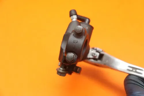 05-08 SUZUKI GSXR 1000 OEM FRONT BRAKE MASTER CYLINDER WITH LEVER