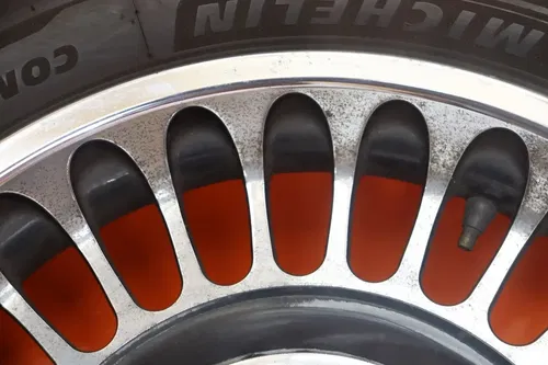 2013 HARLEY-DAVIDSON ELECTRA GLIDE FLHTK OEM STRAIGHT FRONT WHEEL RIM W TIRE