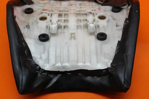 04-07 HONDA CBR1000RR OEM FRONT DRIVERS SEAT PAD SADDLE PILLION 77100-MEL-D20